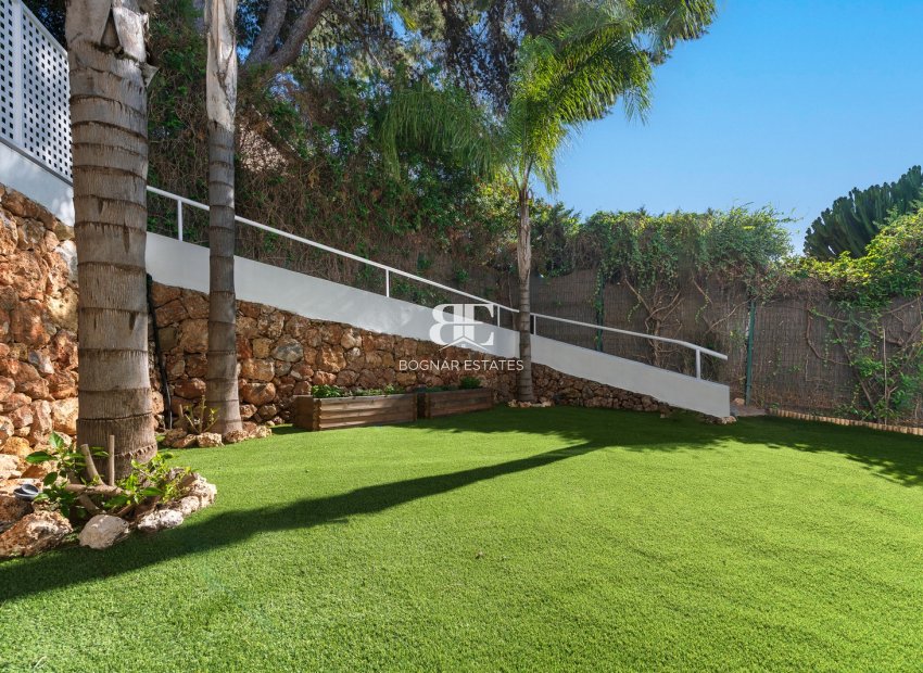 Wiederverkauf - Villa -
Marbella - Nueva Andalucía