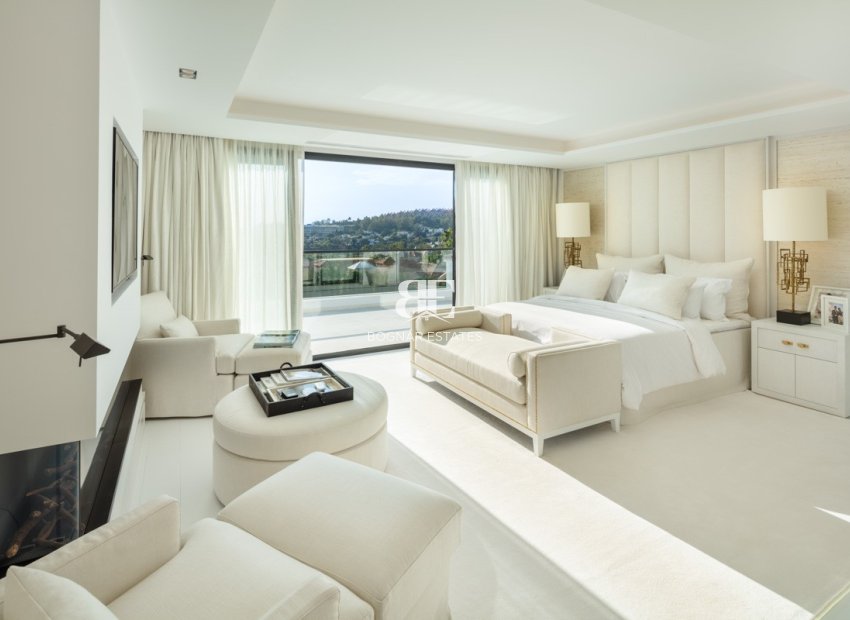 Wiederverkauf - Villa -
Marbella - Nueva Andalucía