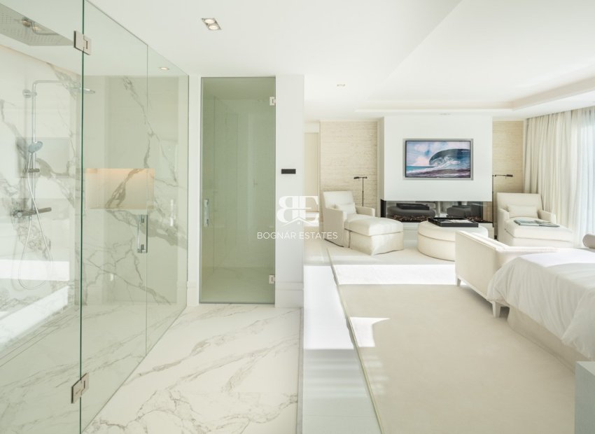 Wiederverkauf - Villa -
Marbella - Nueva Andalucía