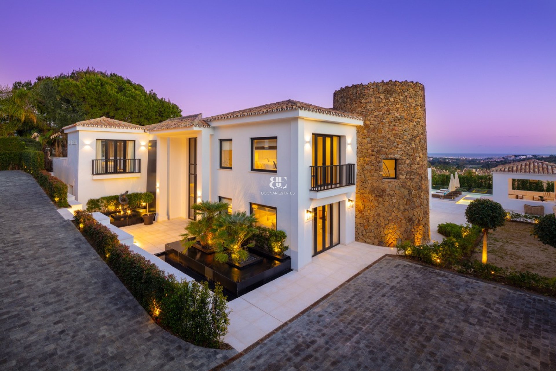 Wiederverkauf - Villa -
Marbella - Nueva Andalucía