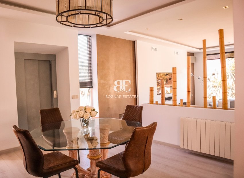 Wiederverkauf - Villa -
Marbella - Nueva Andalucía