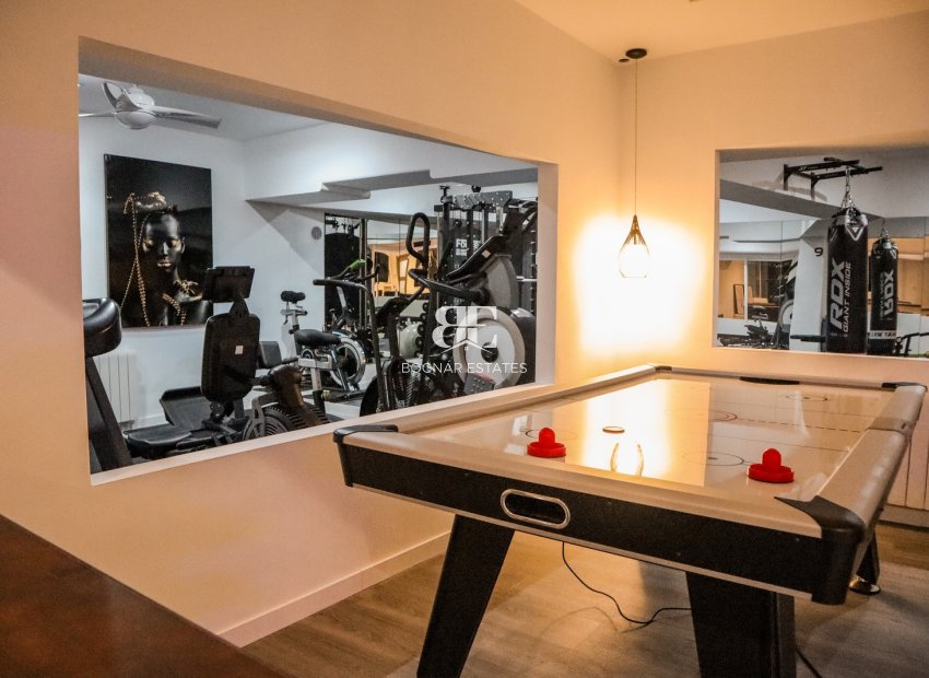 Wiederverkauf - Villa -
Marbella - Nueva Andalucía