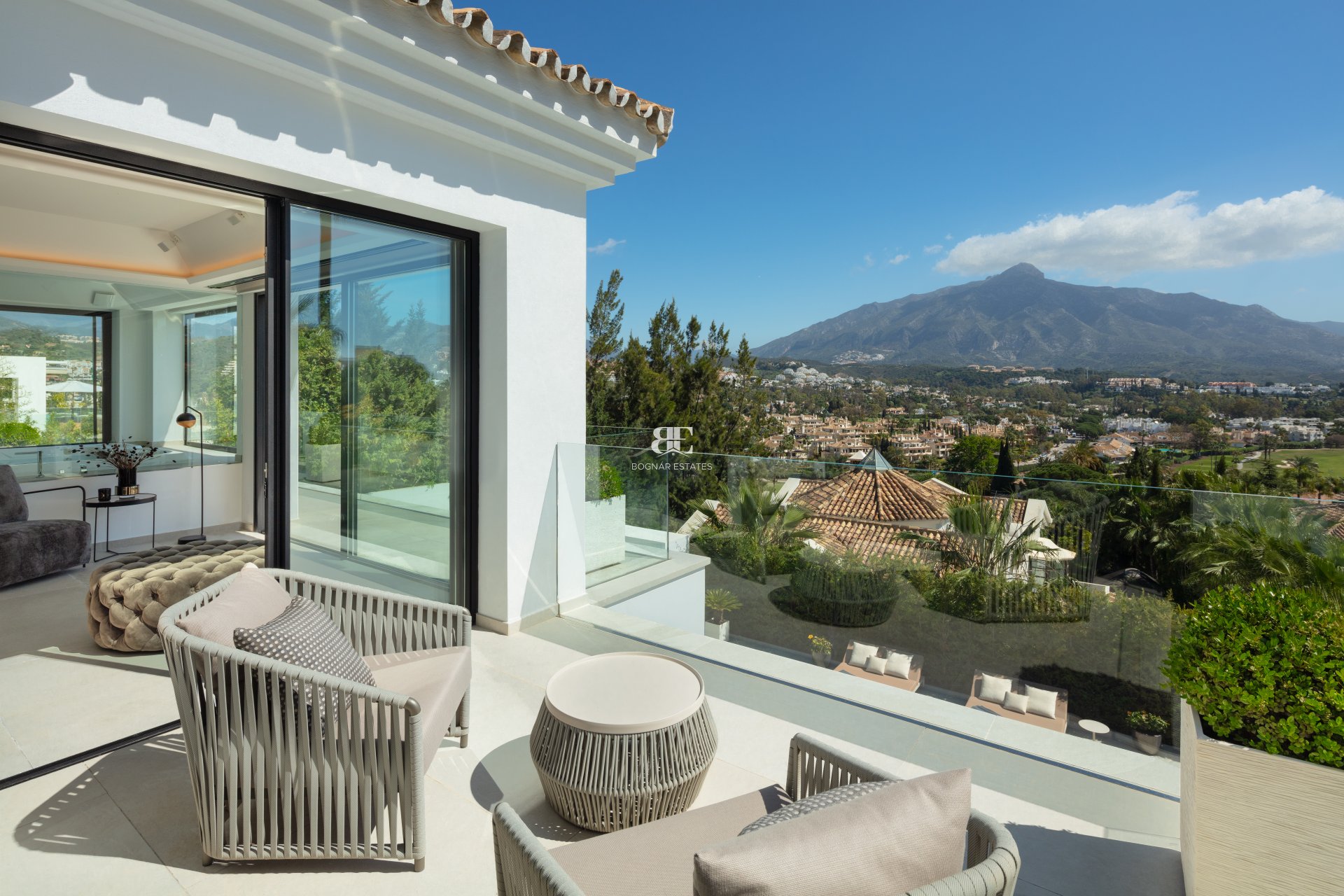 Wiederverkauf - Villa -
Marbella - Nueva Andalucía