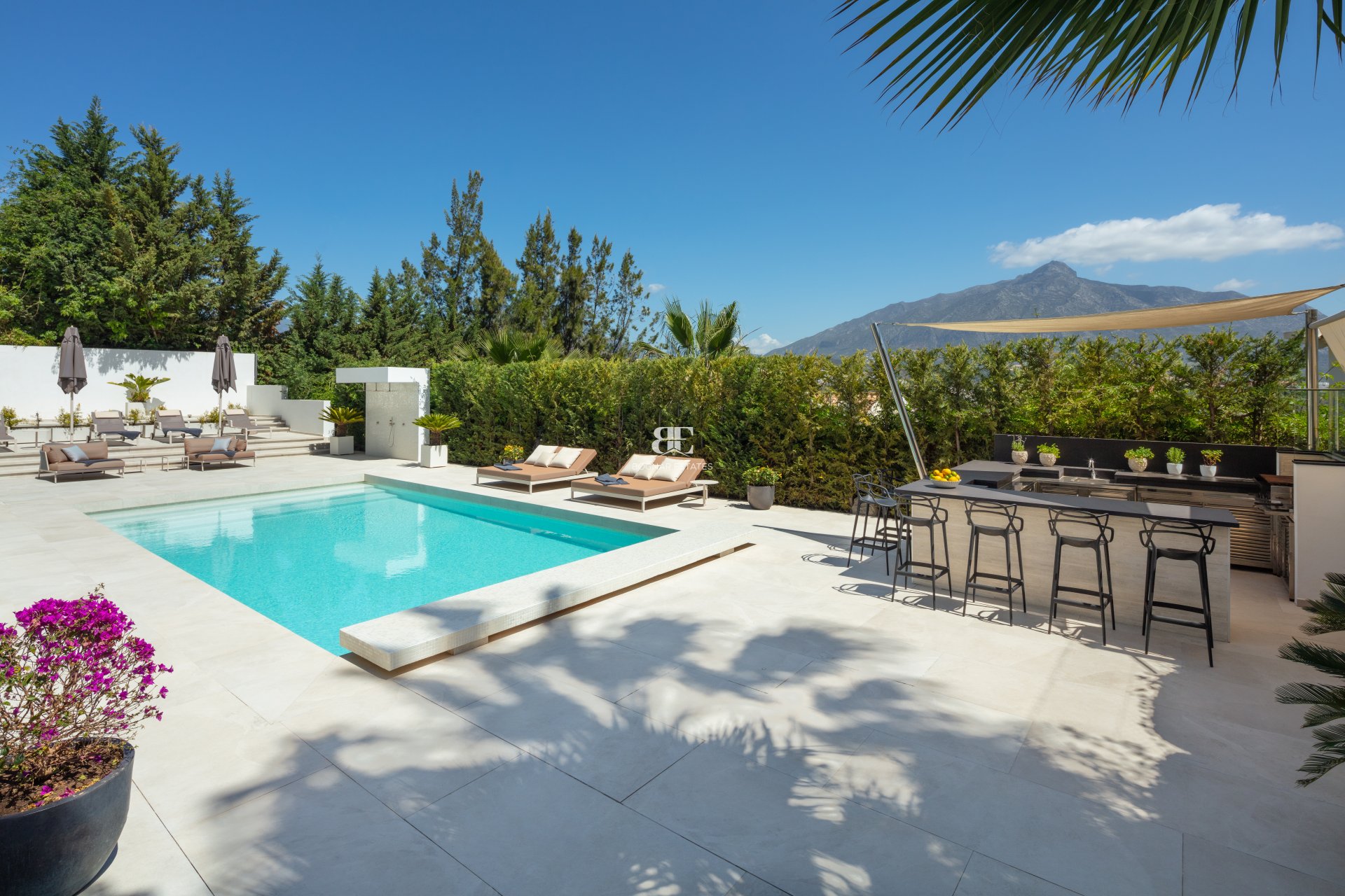 Wiederverkauf - Villa -
Marbella - Nueva Andalucía