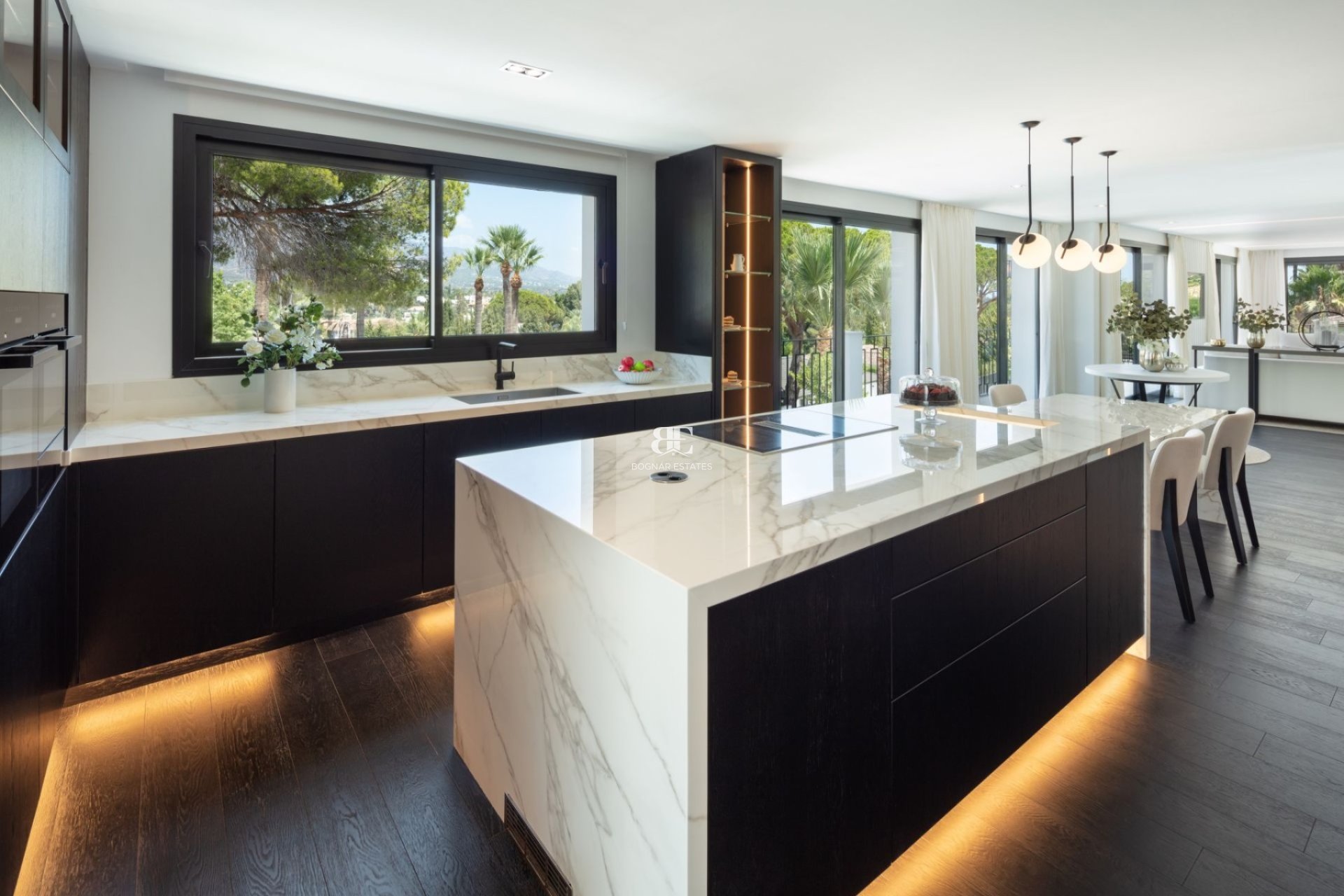 Wiederverkauf - Villa -
Marbella - Nueva Andalucía
