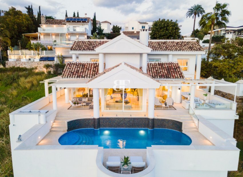 Wiederverkauf - Villa -
Marbella - Nueva Andalucía