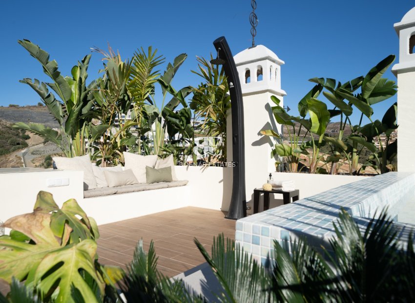 Wiederverkauf - Villa -
Marbella - Nueva Andalucía