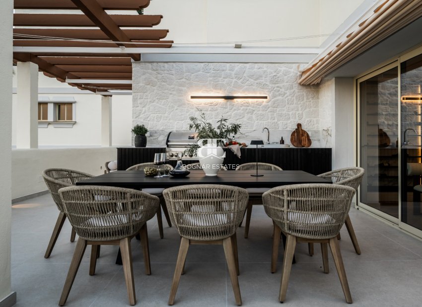 Wiederverkauf - Villa -
Marbella - Nueva Andalucía
