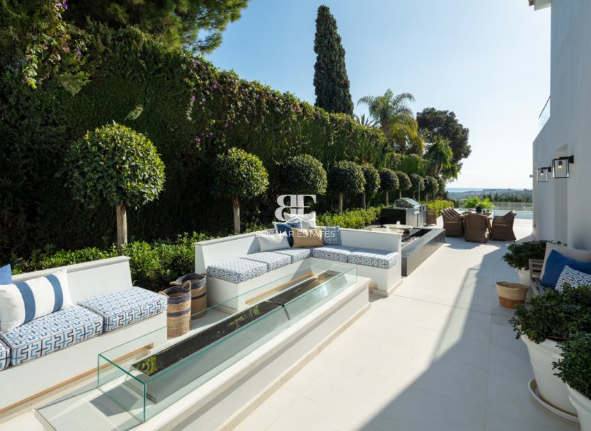 Wiederverkauf - Villa -
Marbella - Nueva Andalucía