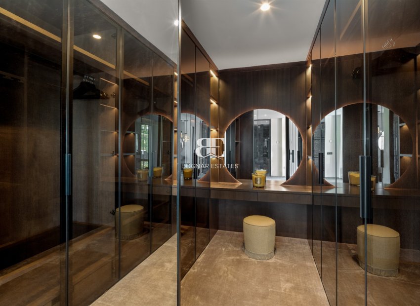 Wiederverkauf - Villa -
Marbella - Nueva Andalucía