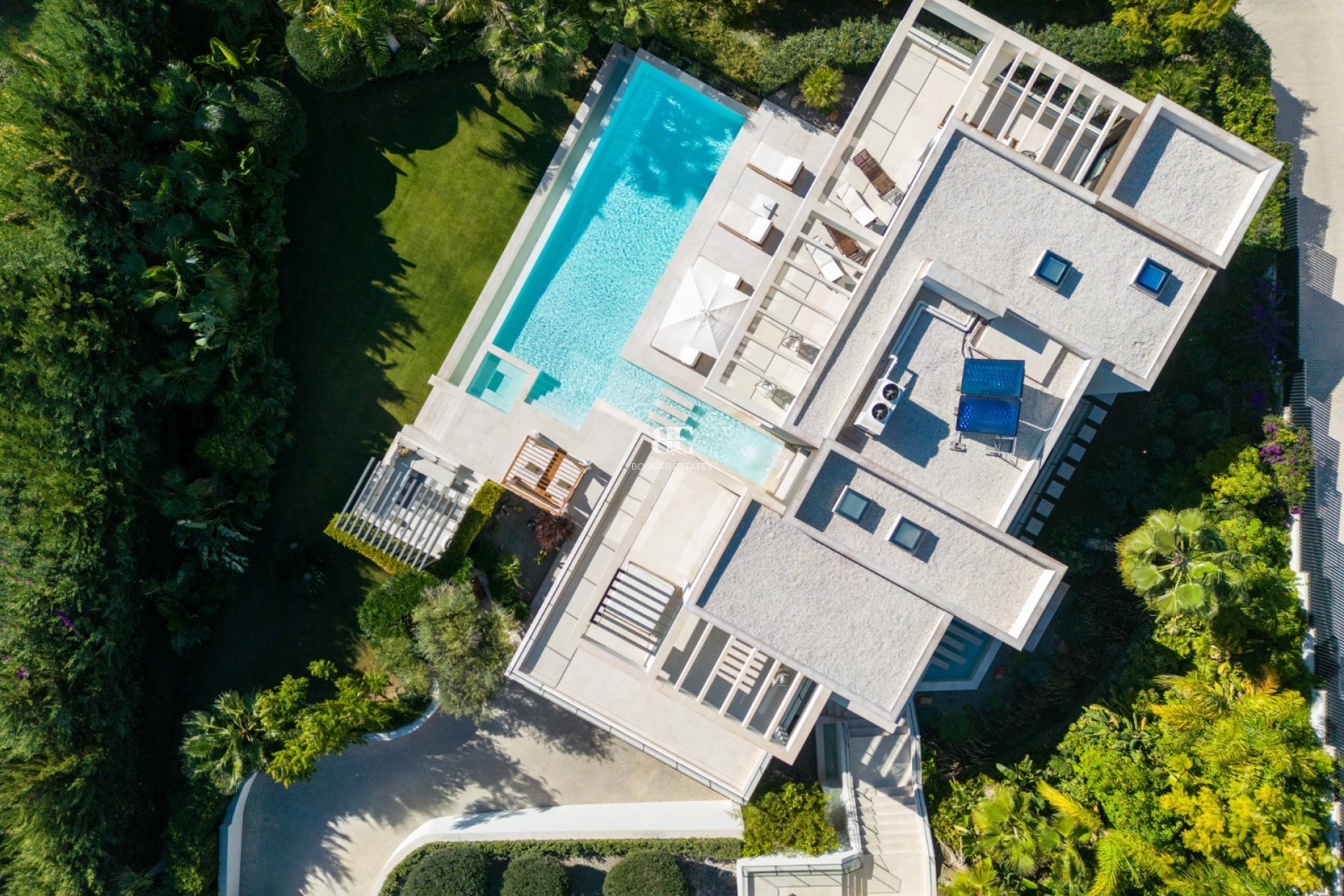 Wiederverkauf - Villa -
Marbella - Nueva Andalucía