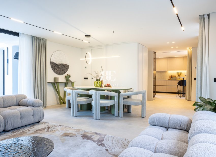 Wiederverkauf - Villa -
Marbella - Nueva Andalucía