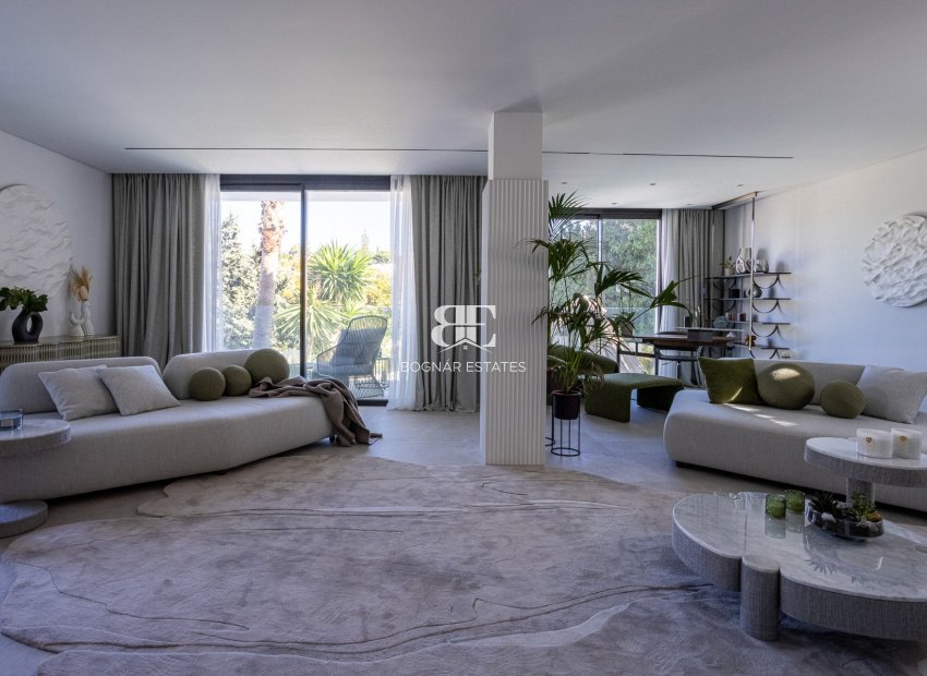 Wiederverkauf - Villa -
Marbella - Nueva Andalucía