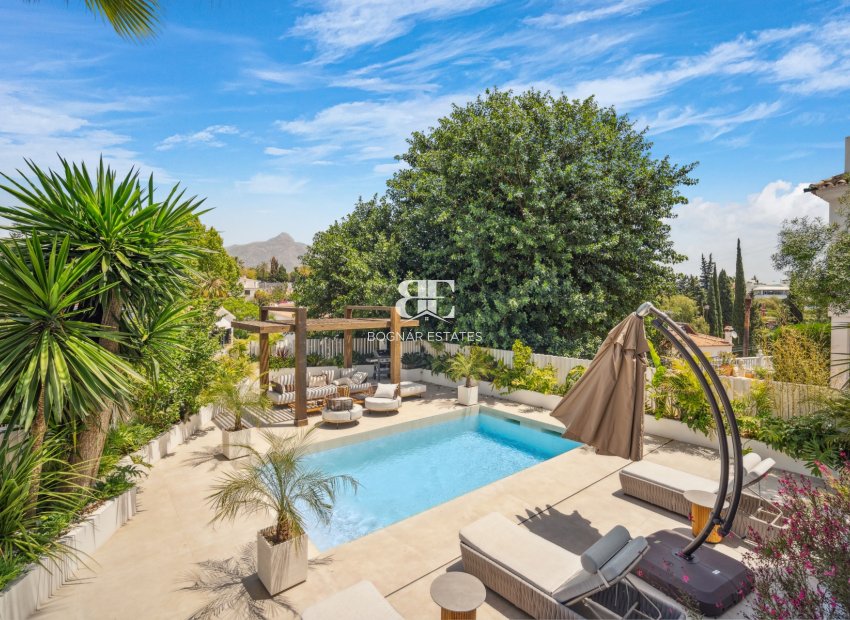 Wiederverkauf - Villa -
Marbella - Nueva Andalucía