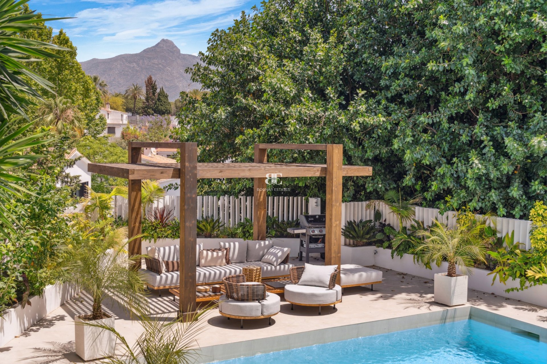 Wiederverkauf - Villa -
Marbella - Nueva Andalucía