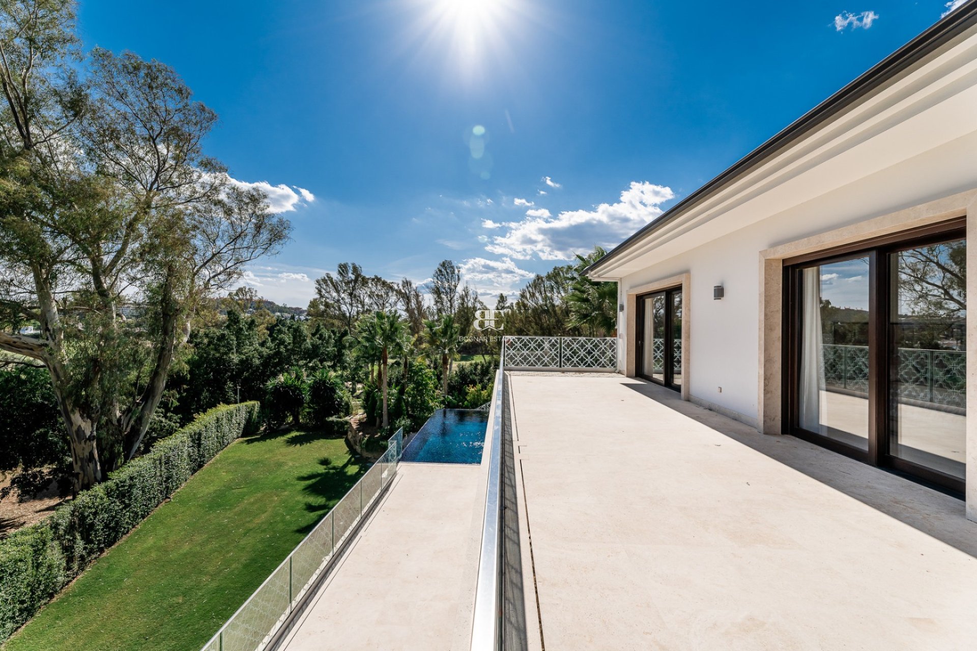 Wiederverkauf - Villa -
Marbella - Nueva Andalucía