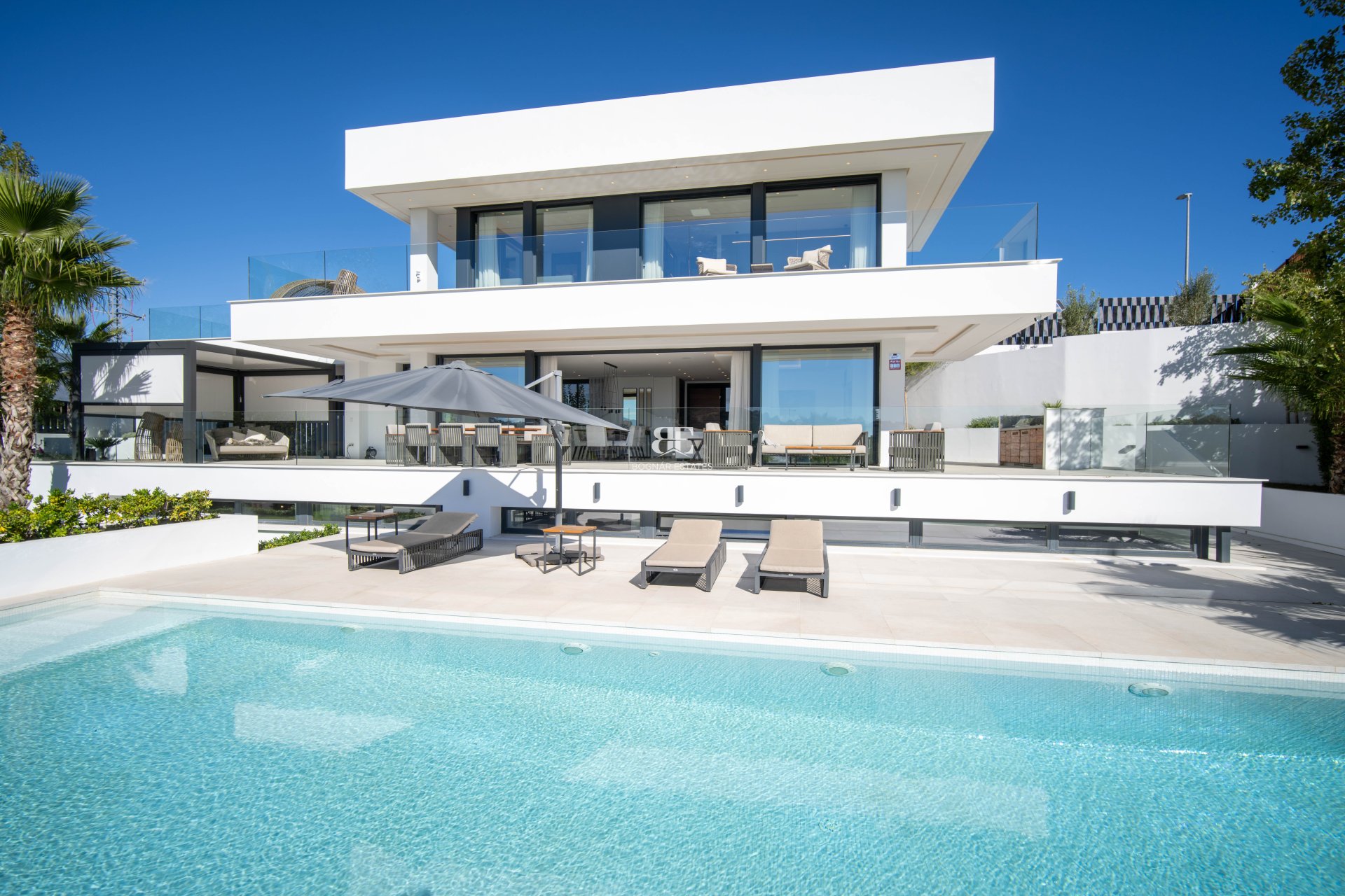 Wiederverkauf - Villa -
Marbella - Nueva Andalucía