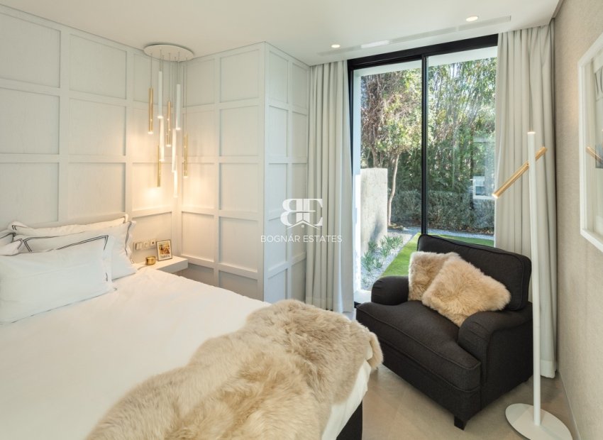 Wiederverkauf - Villa -
Marbella - Nueva Andalucía