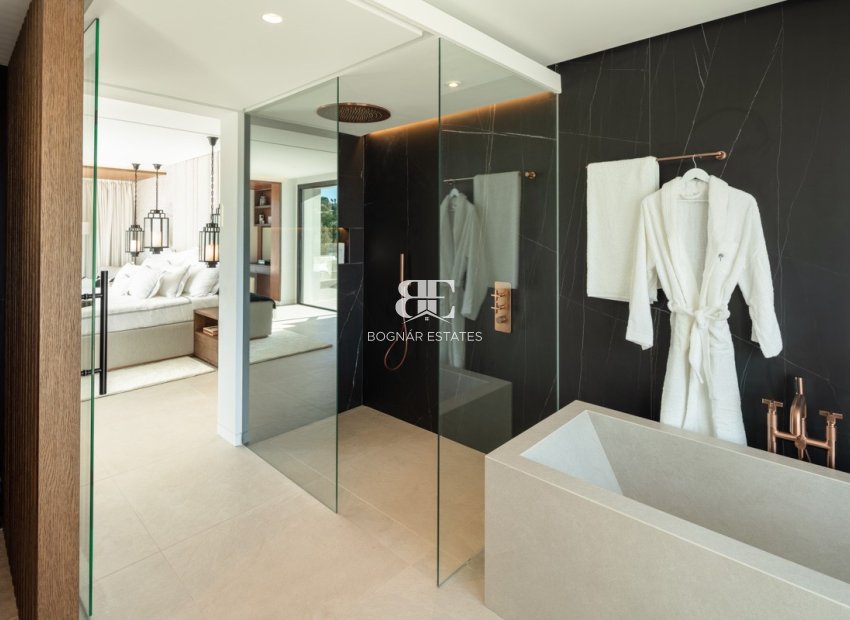 Wiederverkauf - Villa -
Marbella - Nueva Andalucía