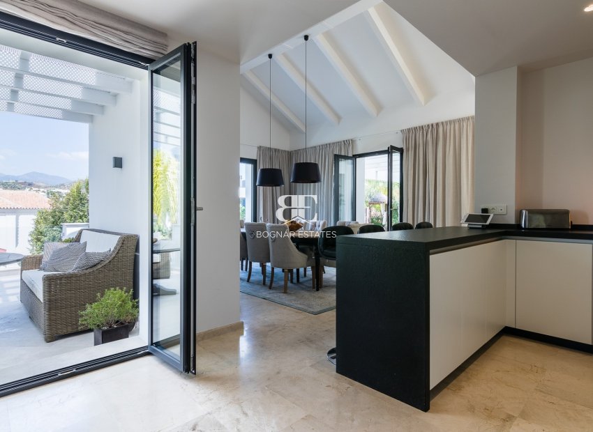 Wiederverkauf - Villa -
Marbella - Nueva Andalucía