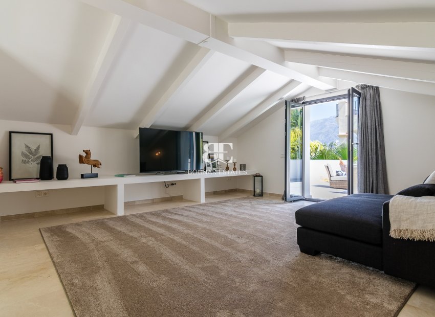 Wiederverkauf - Villa -
Marbella - Nueva Andalucía