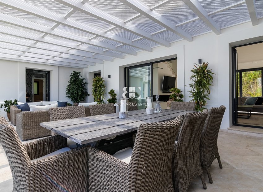 Wiederverkauf - Villa -
Marbella - Nueva Andalucía