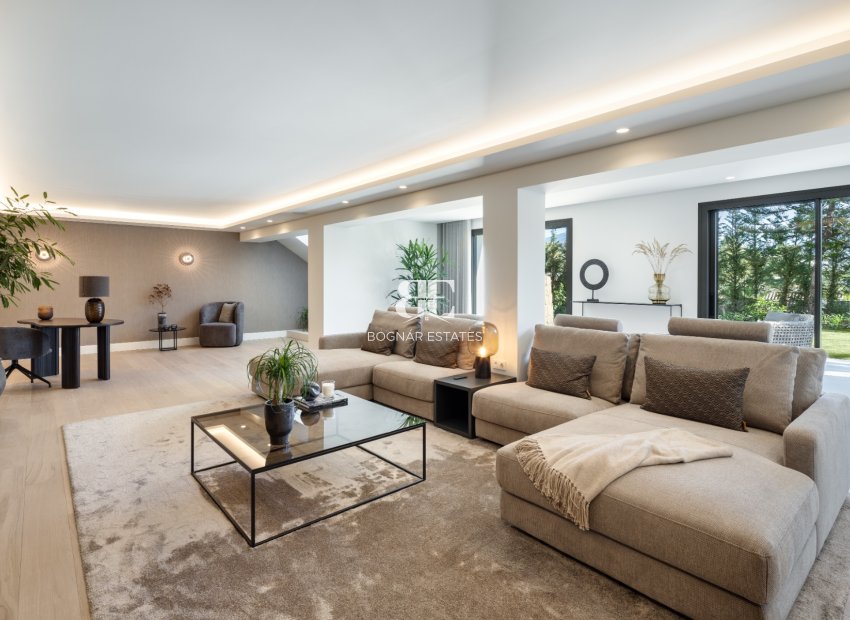 Wiederverkauf - Villa -
Marbella - Nueva Andalucía
