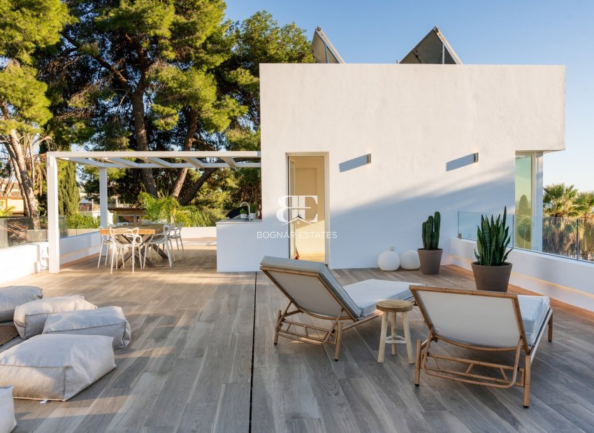 Wiederverkauf - Villa -
Marbella - Nueva Andalucía