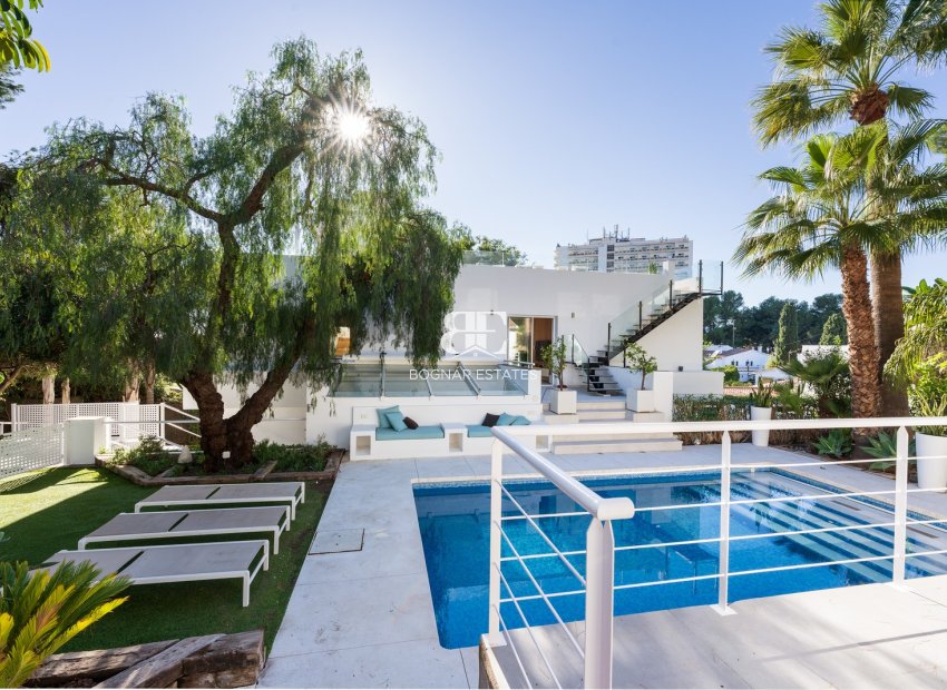 Wiederverkauf - Villa -
Marbella - Nueva Andalucía