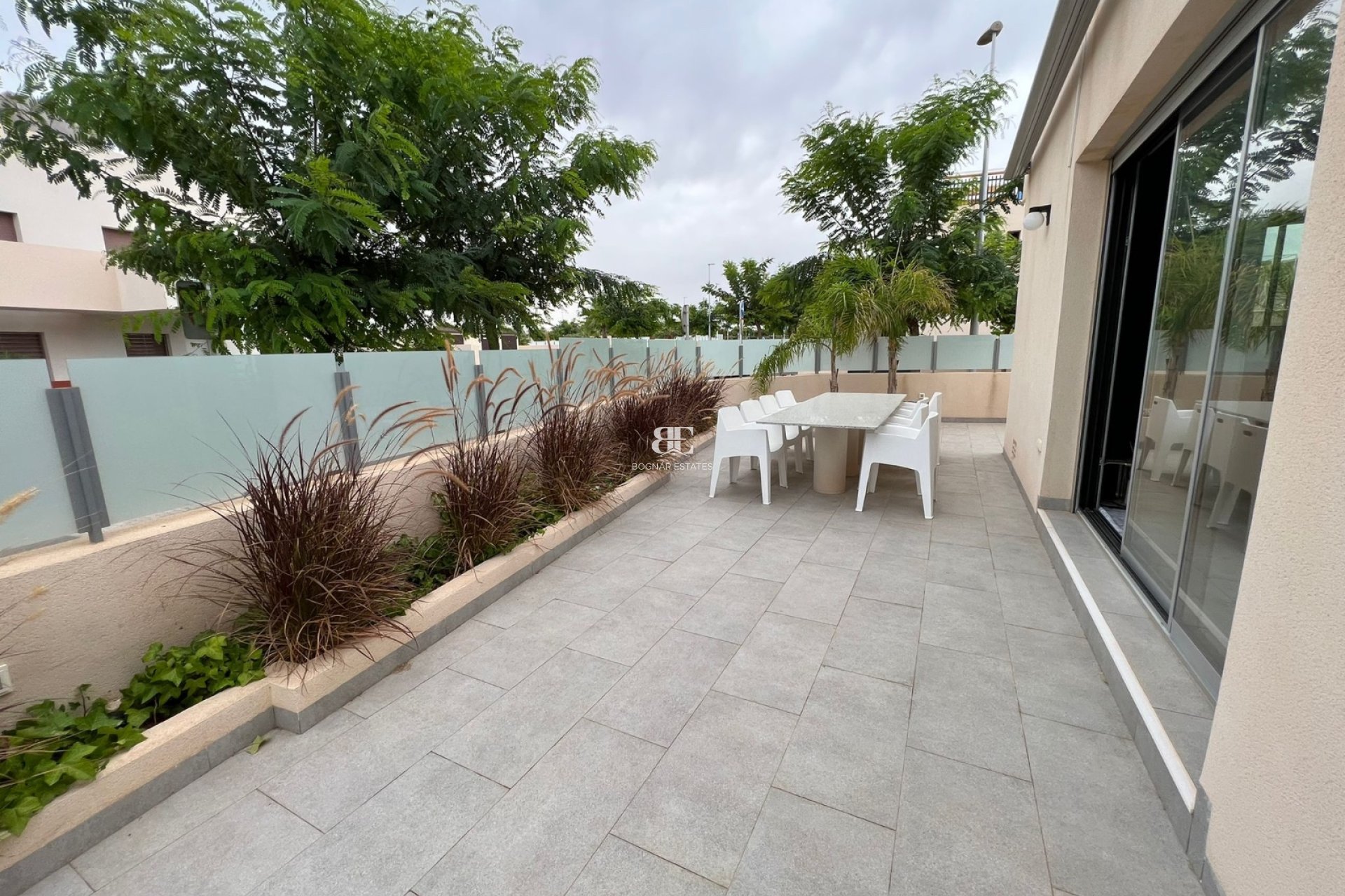 Wiederverkauf - Villa -
Mil Palmeras - Costa Blanca