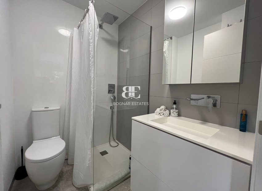 Wiederverkauf - Villa -
Mil Palmeras - Costa Blanca