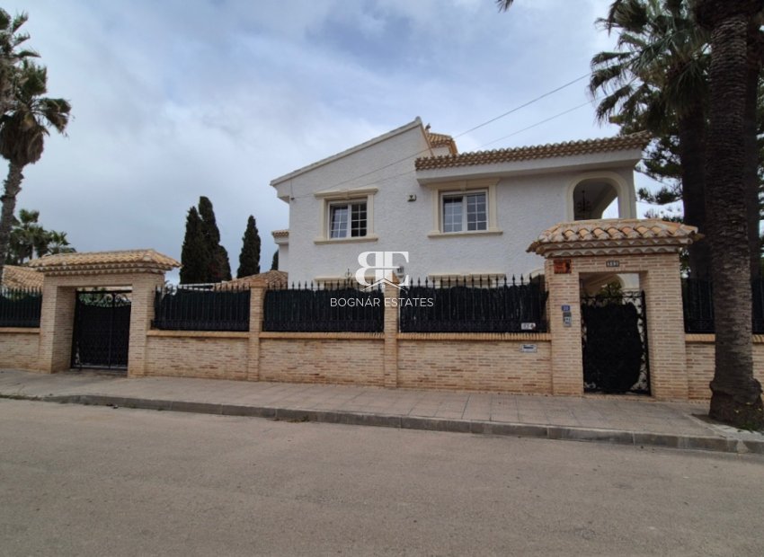 Wiederverkauf - Villa -
Orihuela - Costa Blanca Sur