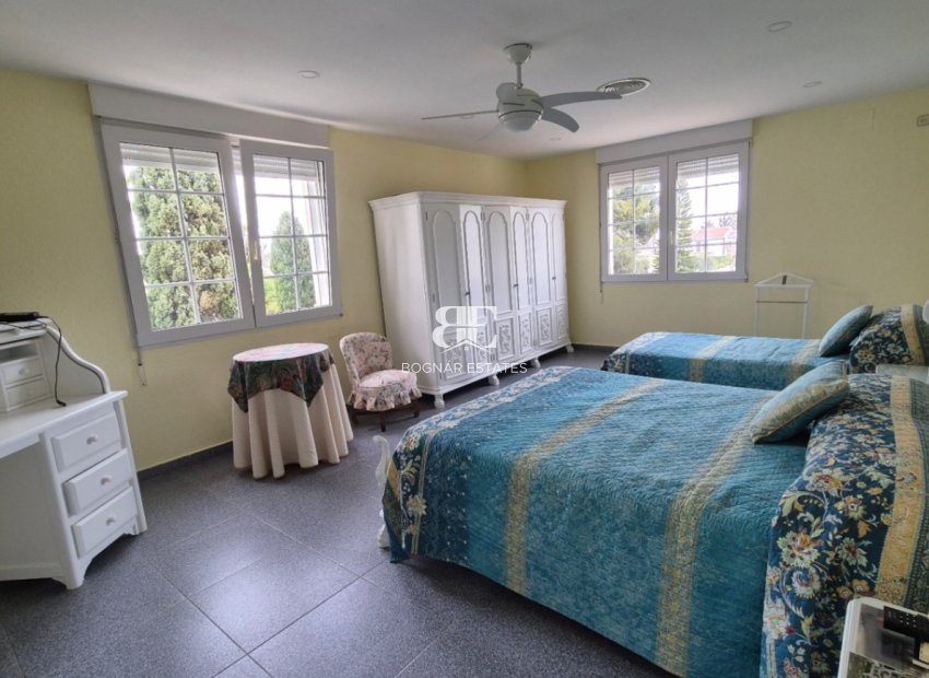 Wiederverkauf - Villa -
Orihuela - Costa Blanca