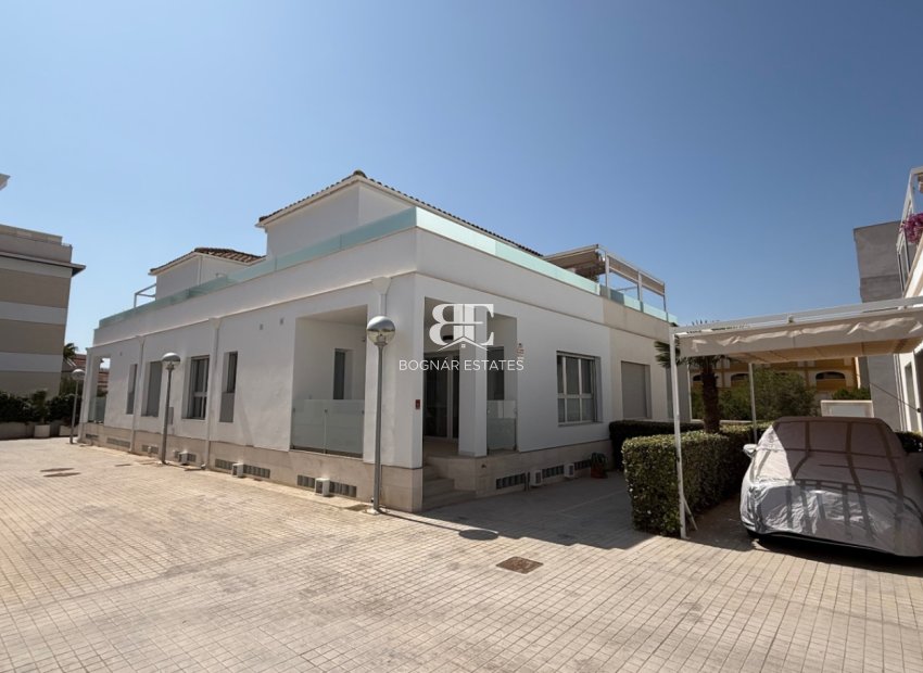 Wiederverkauf - Villa -
Orihuela - Costa Blanca