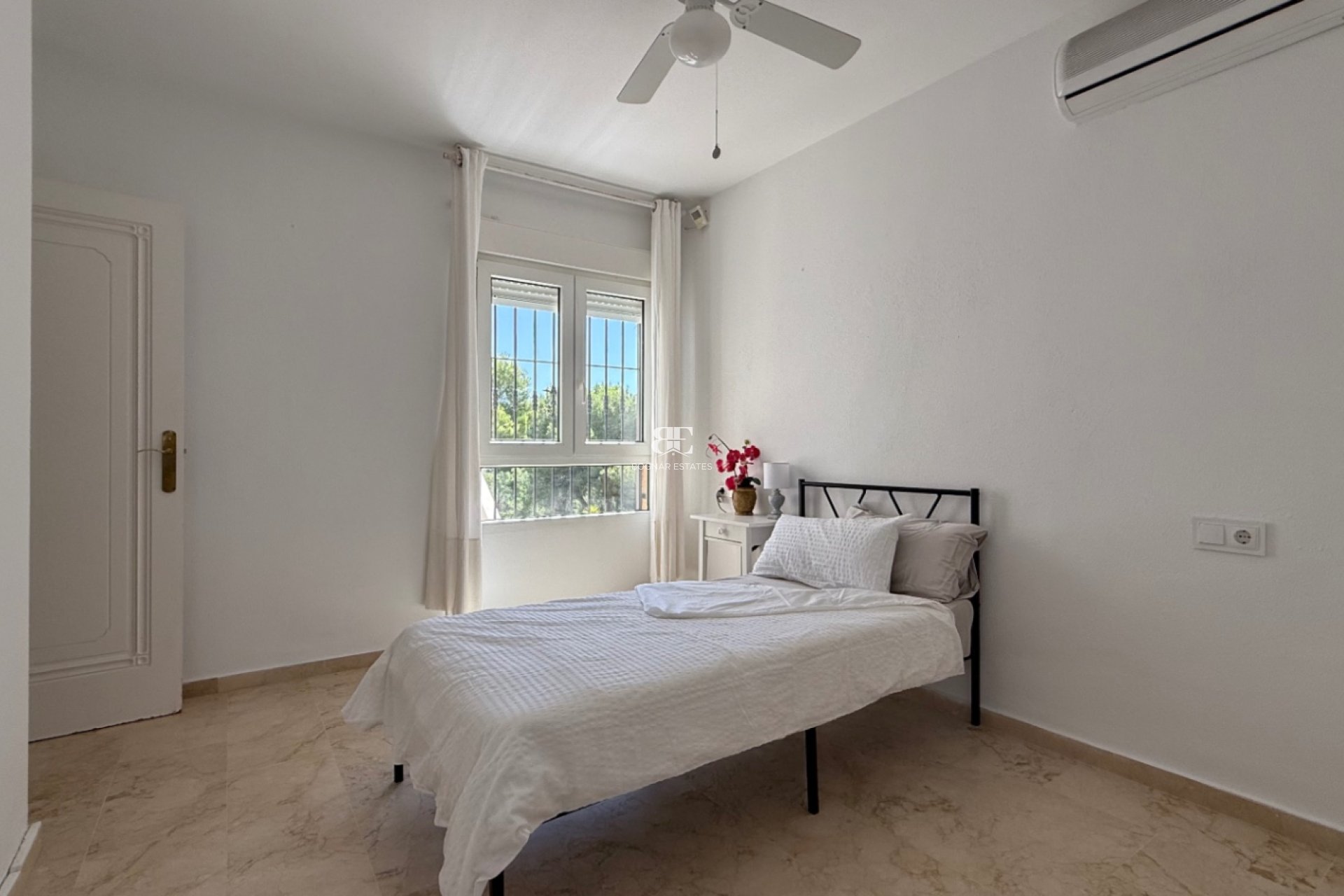 Wiederverkauf - Villa -
Orihuela - Costa Blanca