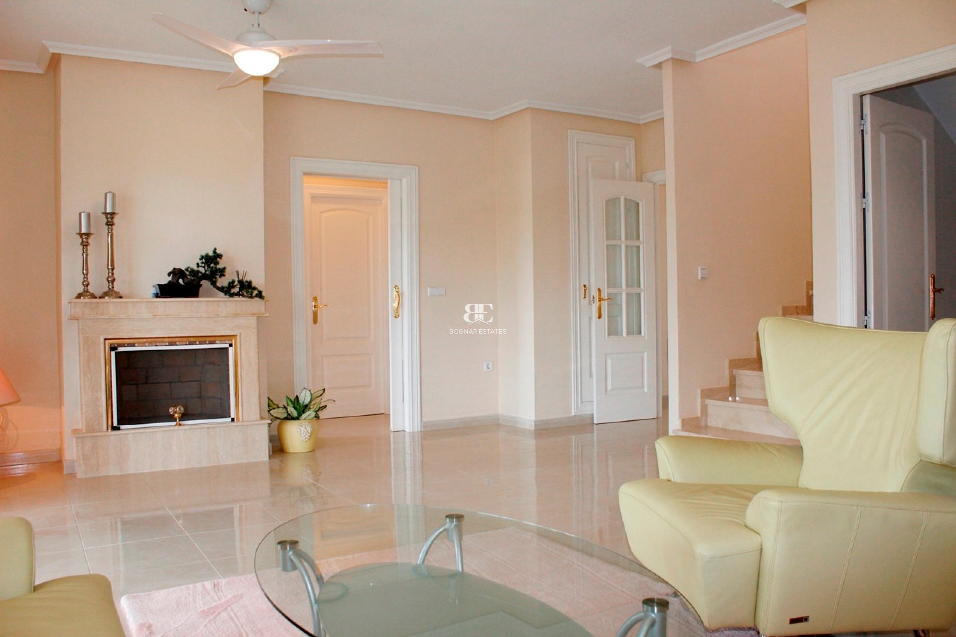 Wiederverkauf - Villa -
Orihuela Costa - Campoamor Golf