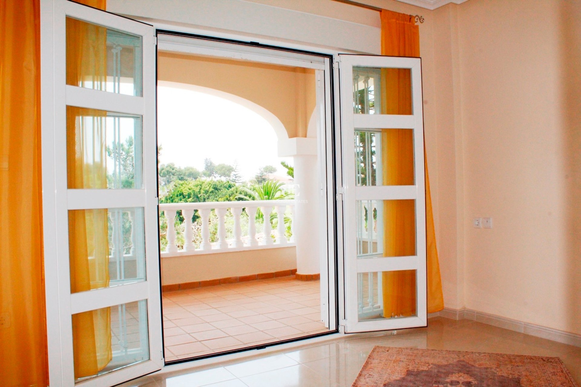 Wiederverkauf - Villa -
Orihuela Costa - Campoamor Golf