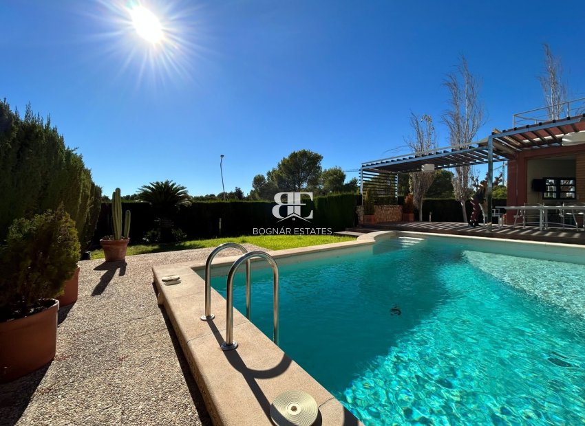 Wiederverkauf - Villa -
Orihuela Costa - Dehesa de campoamor