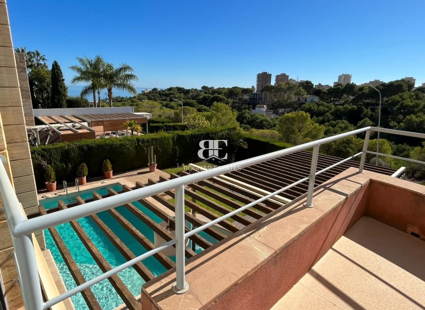 Wiederverkauf - Villa -
Orihuela Costa - Dehesa de campoamor