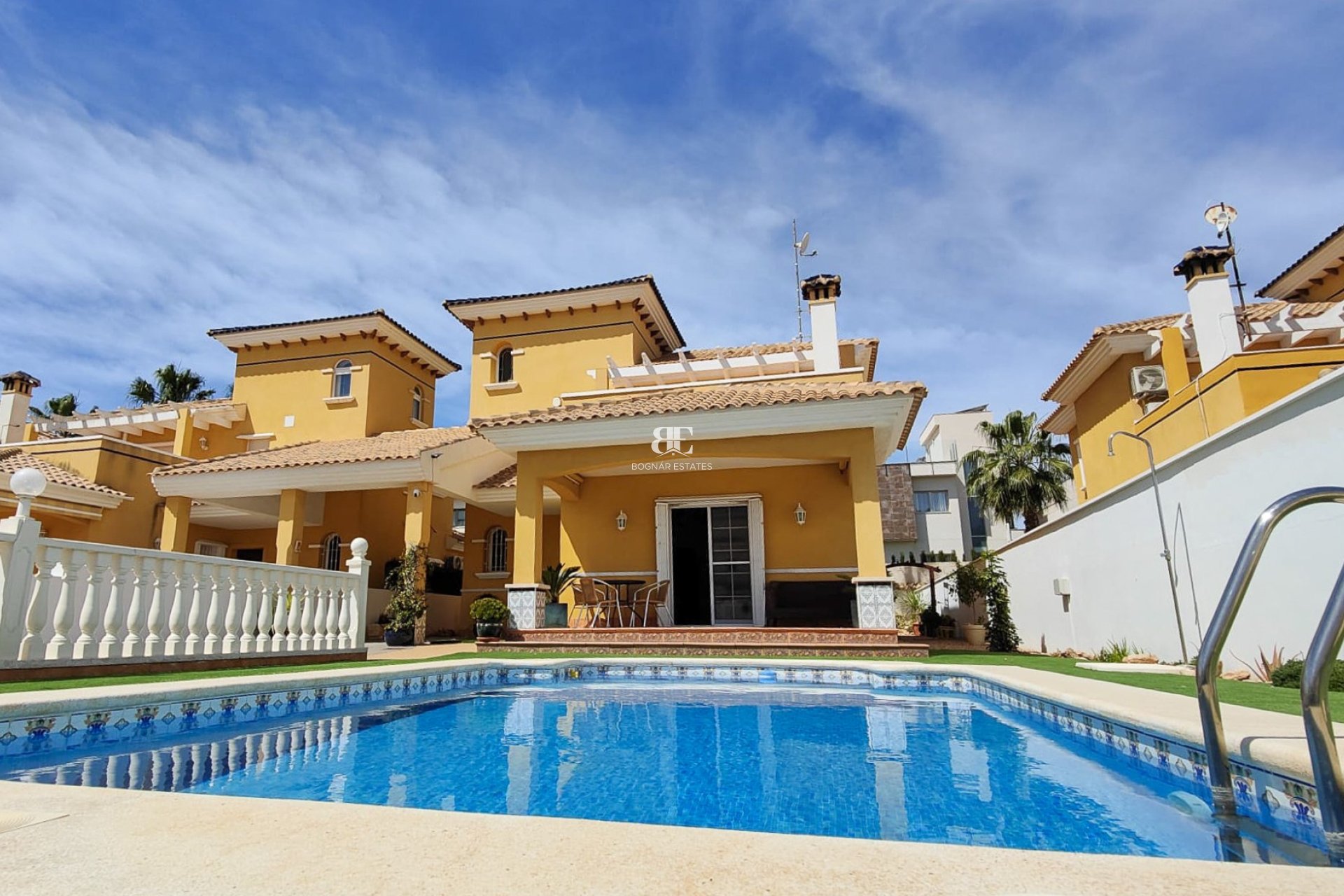 Wiederverkauf - Villa -
Orihuela Costa - La Zenia