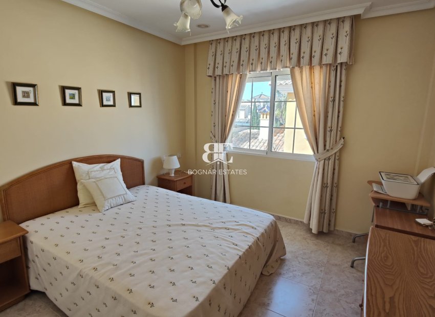Wiederverkauf - Villa -
Orihuela Costa - La Zenia