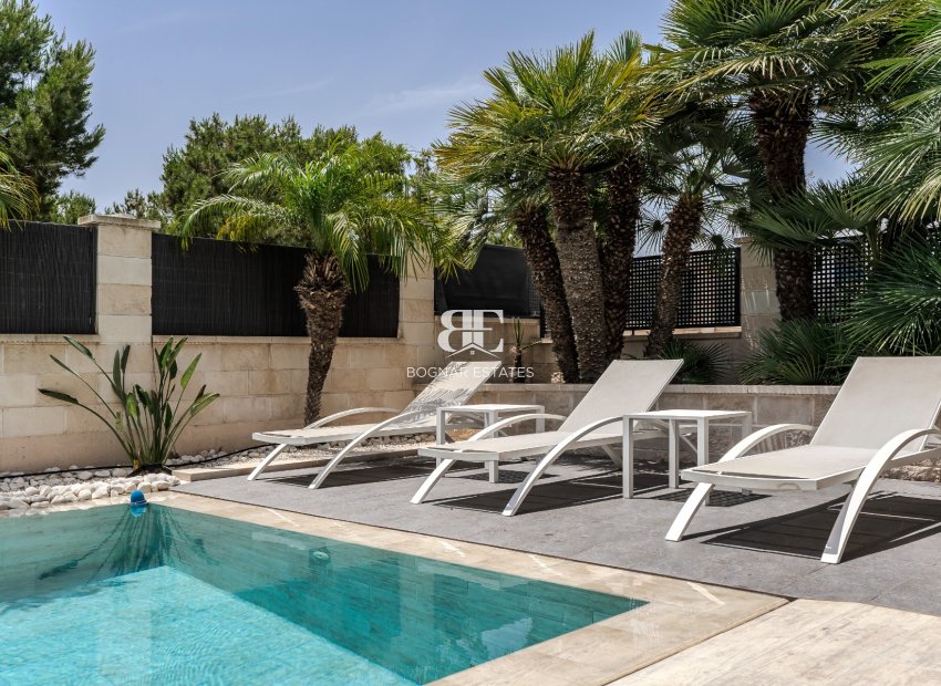 Wiederverkauf - Villa -
Orihuela Costa - La Zenia
