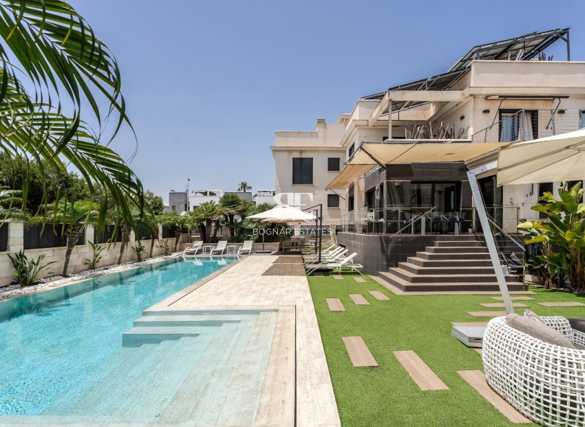 Wiederverkauf - Villa -
Orihuela Costa - La Zenia