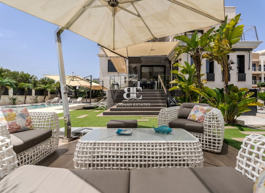 Wiederverkauf - Villa -
Orihuela Costa - La Zenia