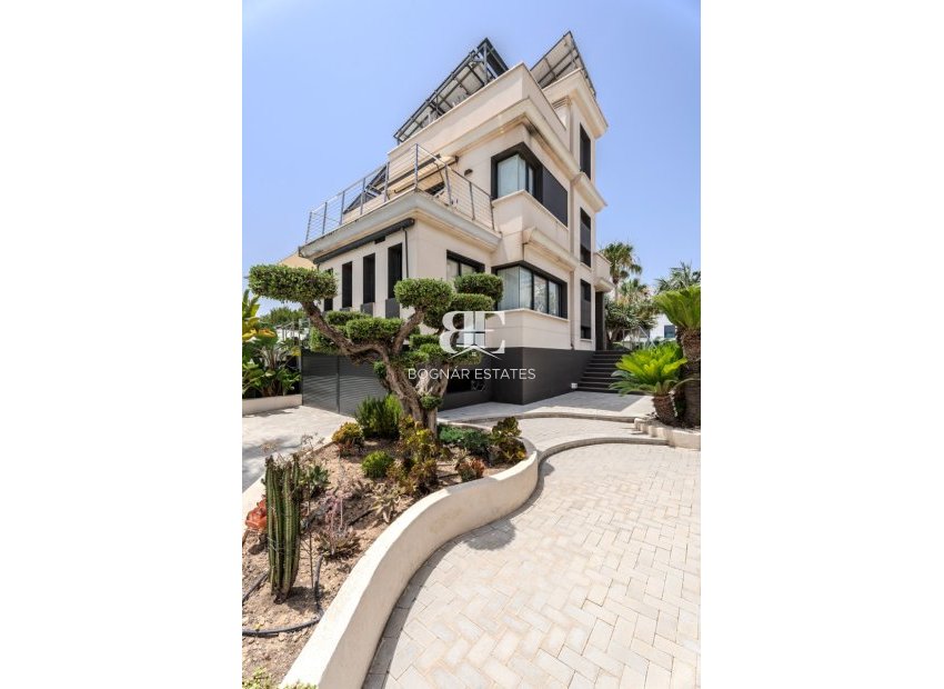 Wiederverkauf - Villa -
Orihuela Costa - La Zenia