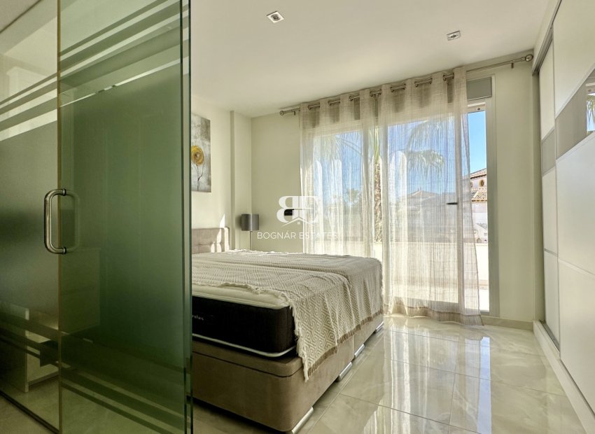 Wiederverkauf - Villa -
Orihuela Costa - Lomas De Cabo Roig