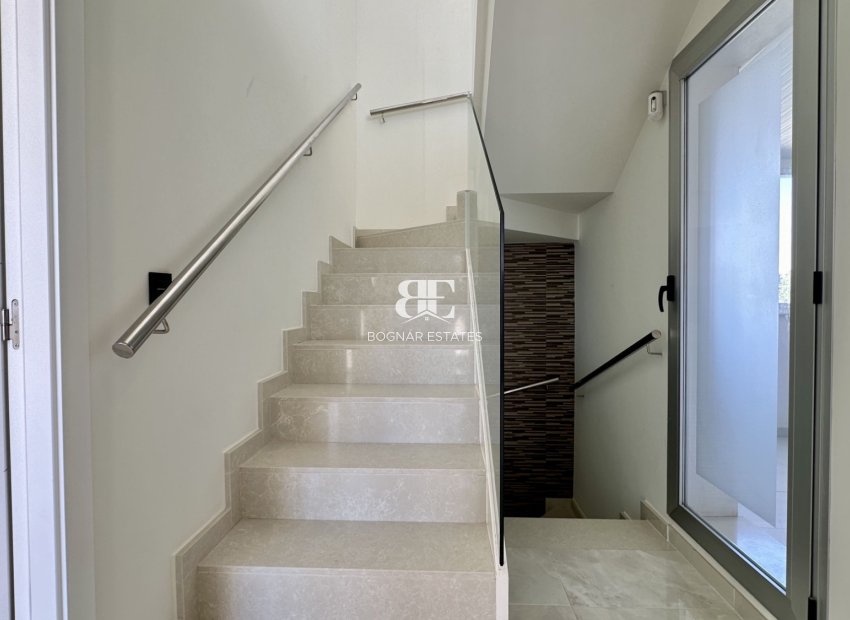 Wiederverkauf - Villa -
Orihuela Costa - Lomas De Cabo Roig