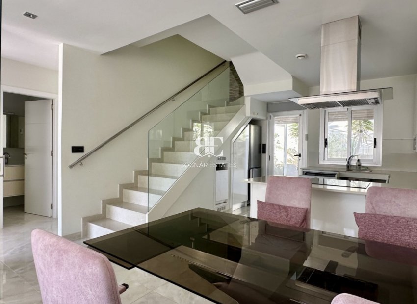 Wiederverkauf - Villa -
Orihuela Costa - Lomas De Cabo Roig