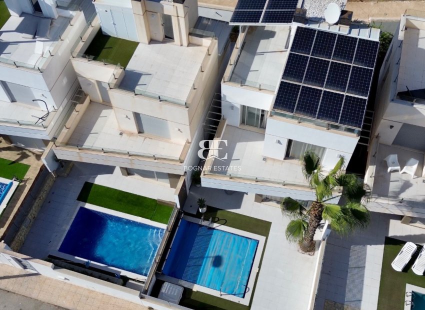 Wiederverkauf - Villa -
Orihuela Costa - Lomas De Cabo Roig