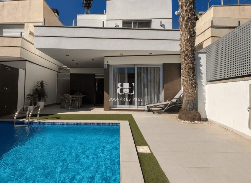 Wiederverkauf - Villa -
Orihuela Costa - Lomas De Cabo Roig
